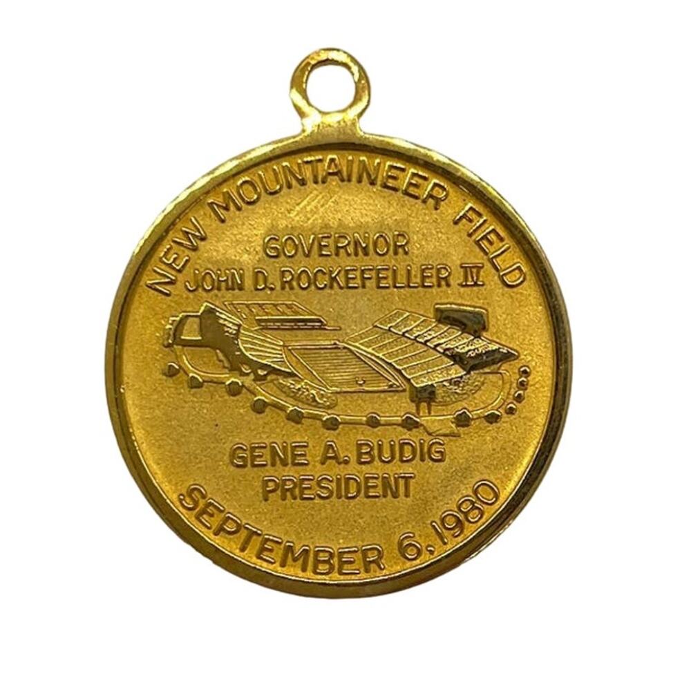 VTG WVU Mountaineer Field Medal 1980 Milan Puskar Stadium Football Charm NCAA‎